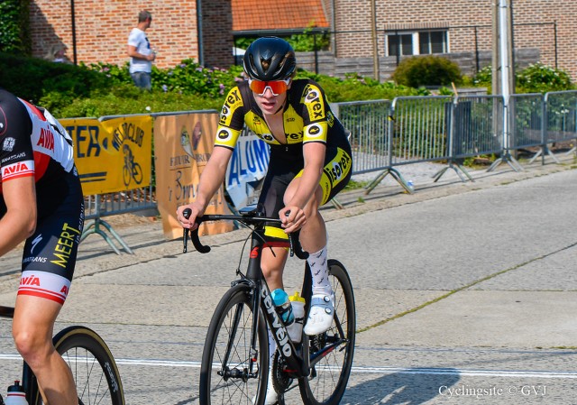 Gaëtan Verleyen In 2022 In De Kleuren Van Het Cycling Team Bingoal ...